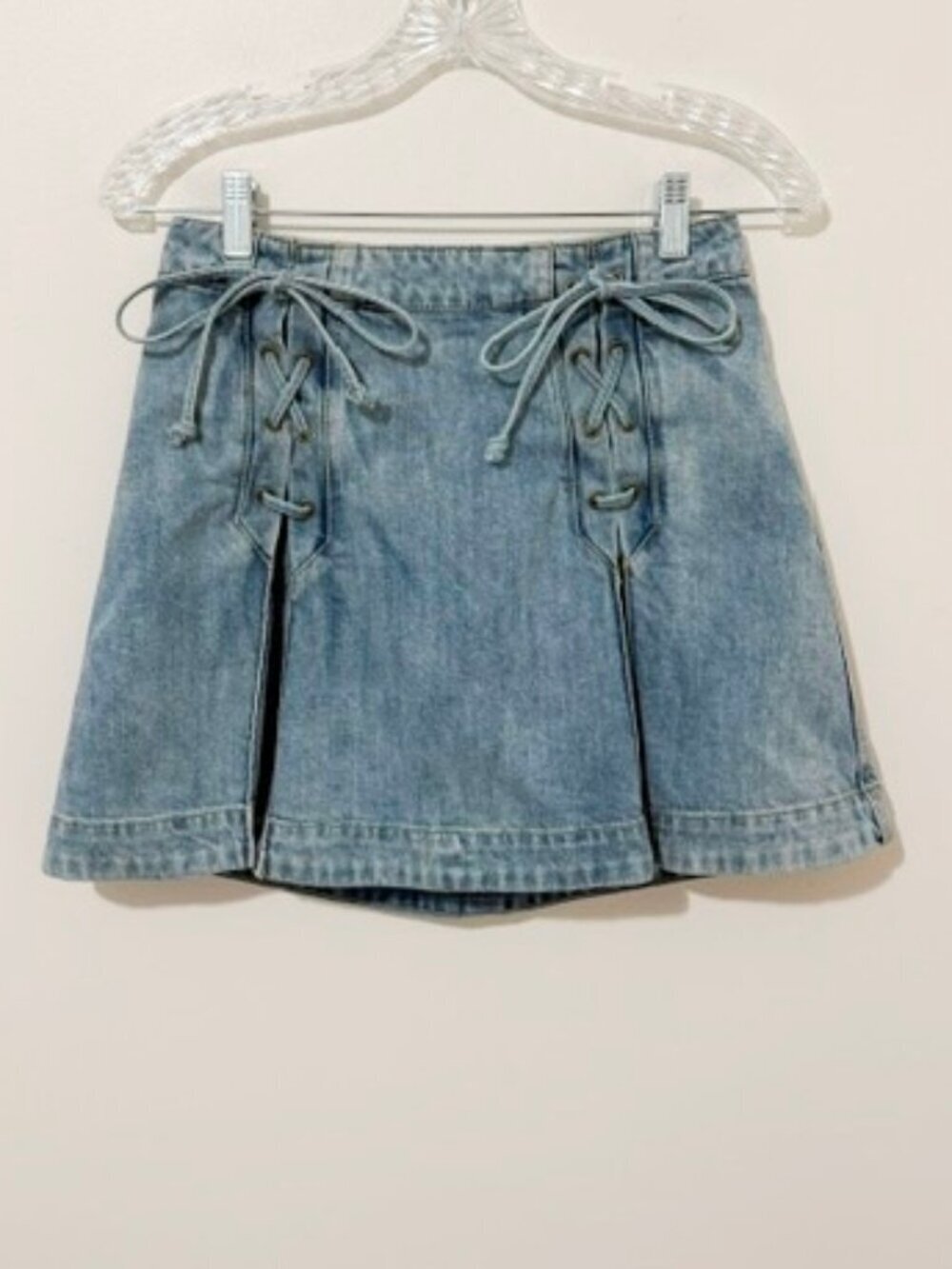 Free People Lace Up Pleated Denim Mini Skirt Boho Festival Summer Size 4